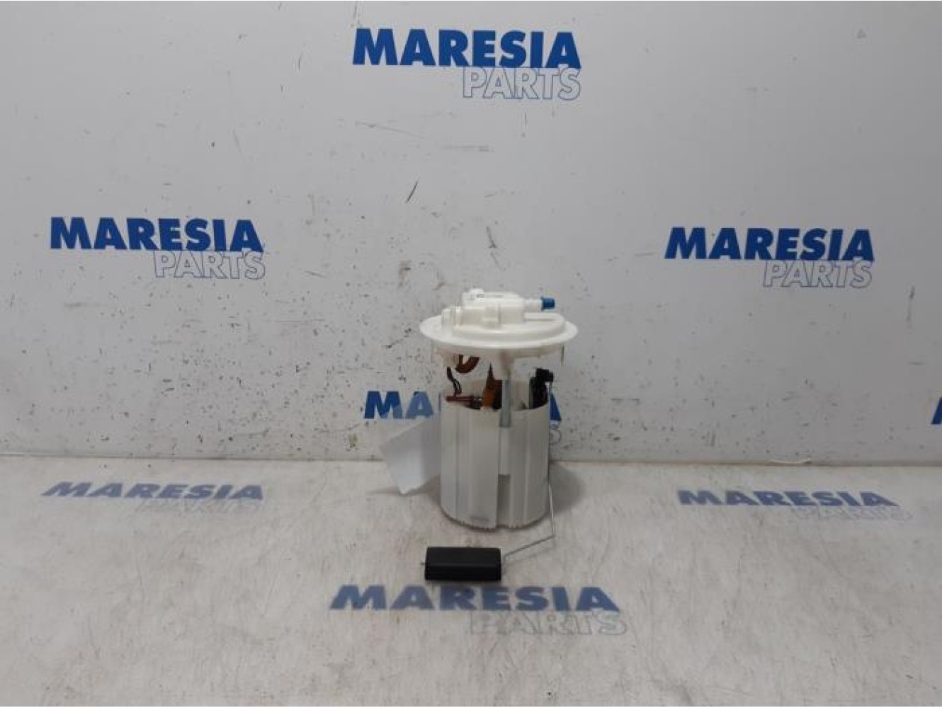 Peugeot - RCZ - Electric fuel pump