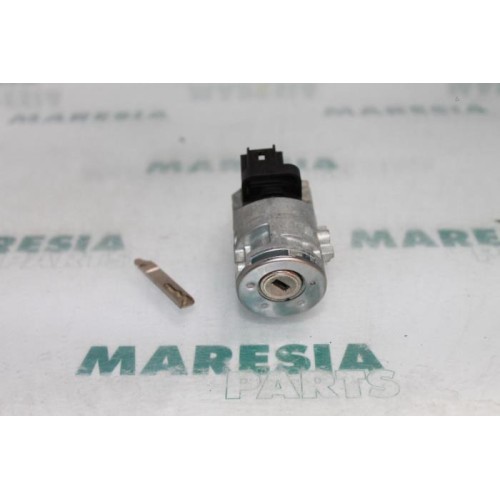 Citroen - C2 - Ignition lock + key