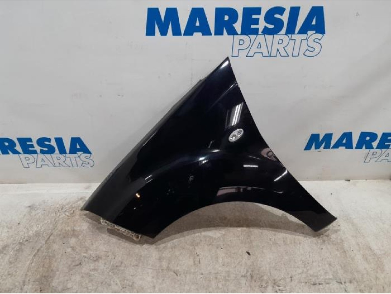 Peugeot - 4007 - Front wing, left