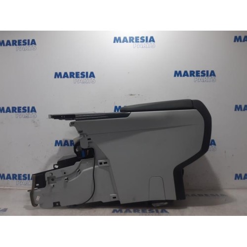 Peugeot - 3008 - Middle console