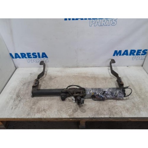 Renault - Trafic - Towbar