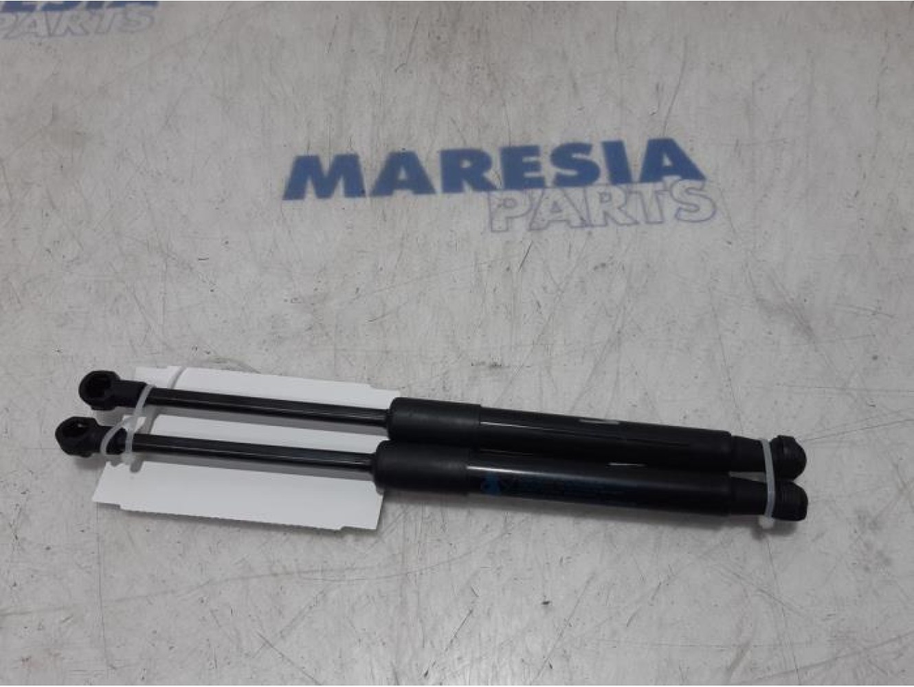Peugeot - RCZ - Set of bonnet gas struts