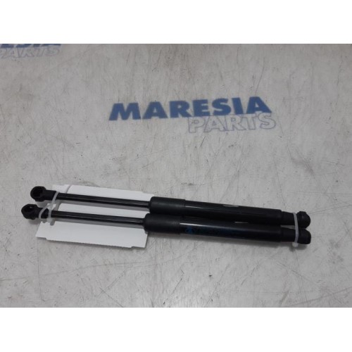 Peugeot - RCZ - Set of bonnet gas struts