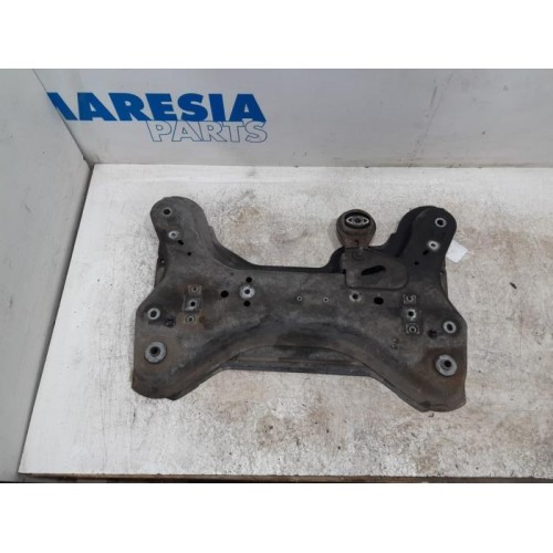 Renault - Trafic - Subframe
