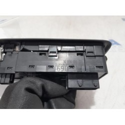 Peugeot - 508 - Multi-functional window switch