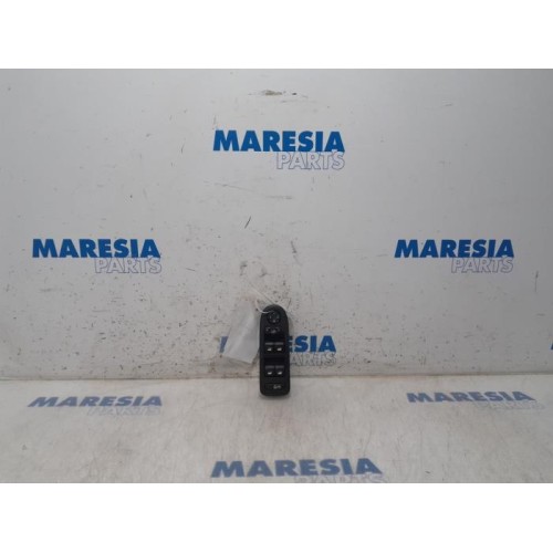 Peugeot - 508 - Multi-functional window switch