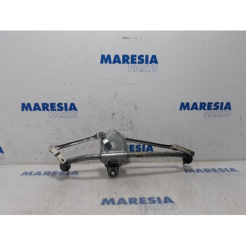 Renault - Trafic - Wiper mechanism