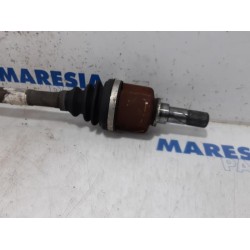 Renault - Trafic - Aandrijfas links-voor