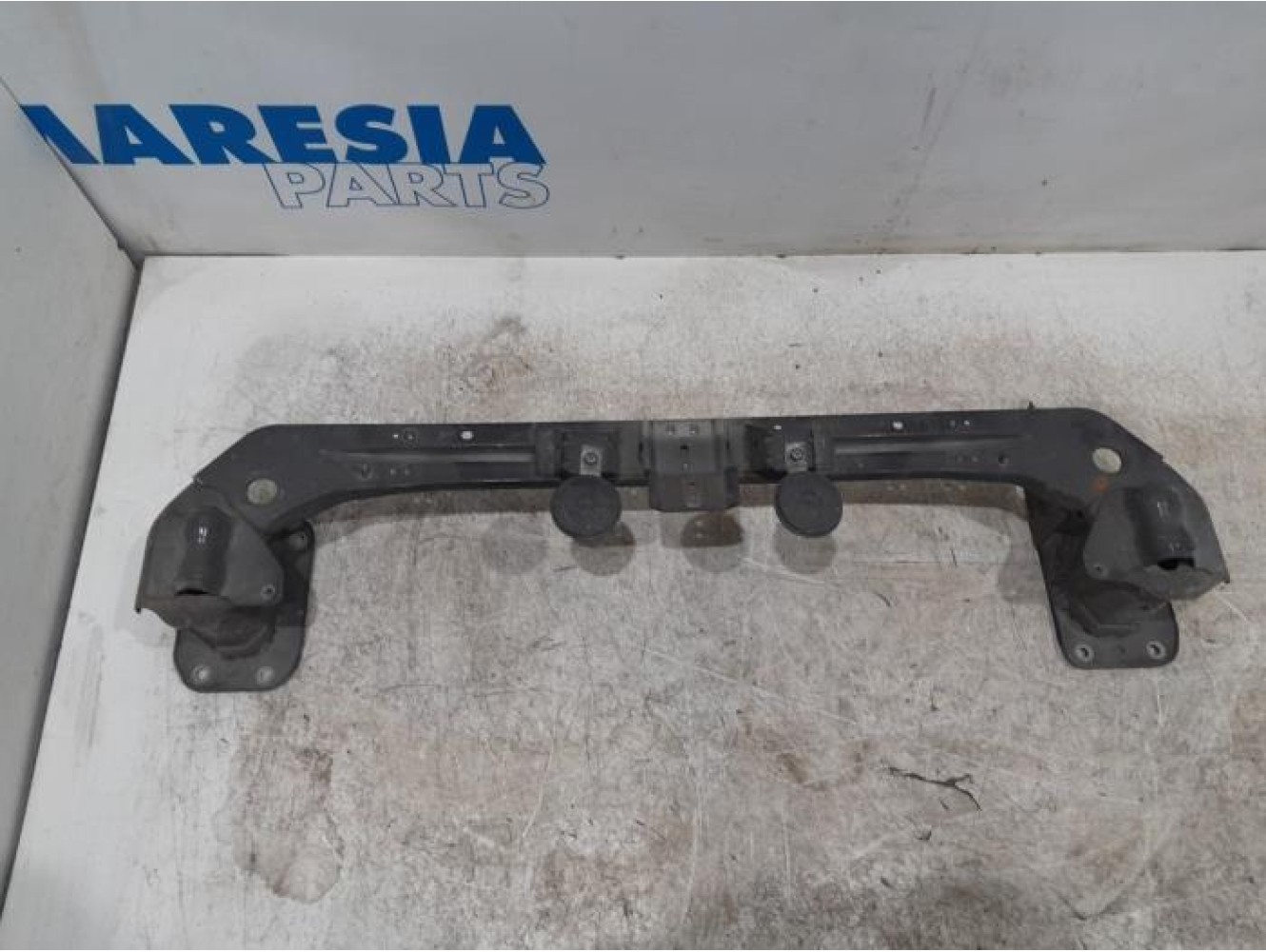 Peugeot - 4007 - Front bumper frame