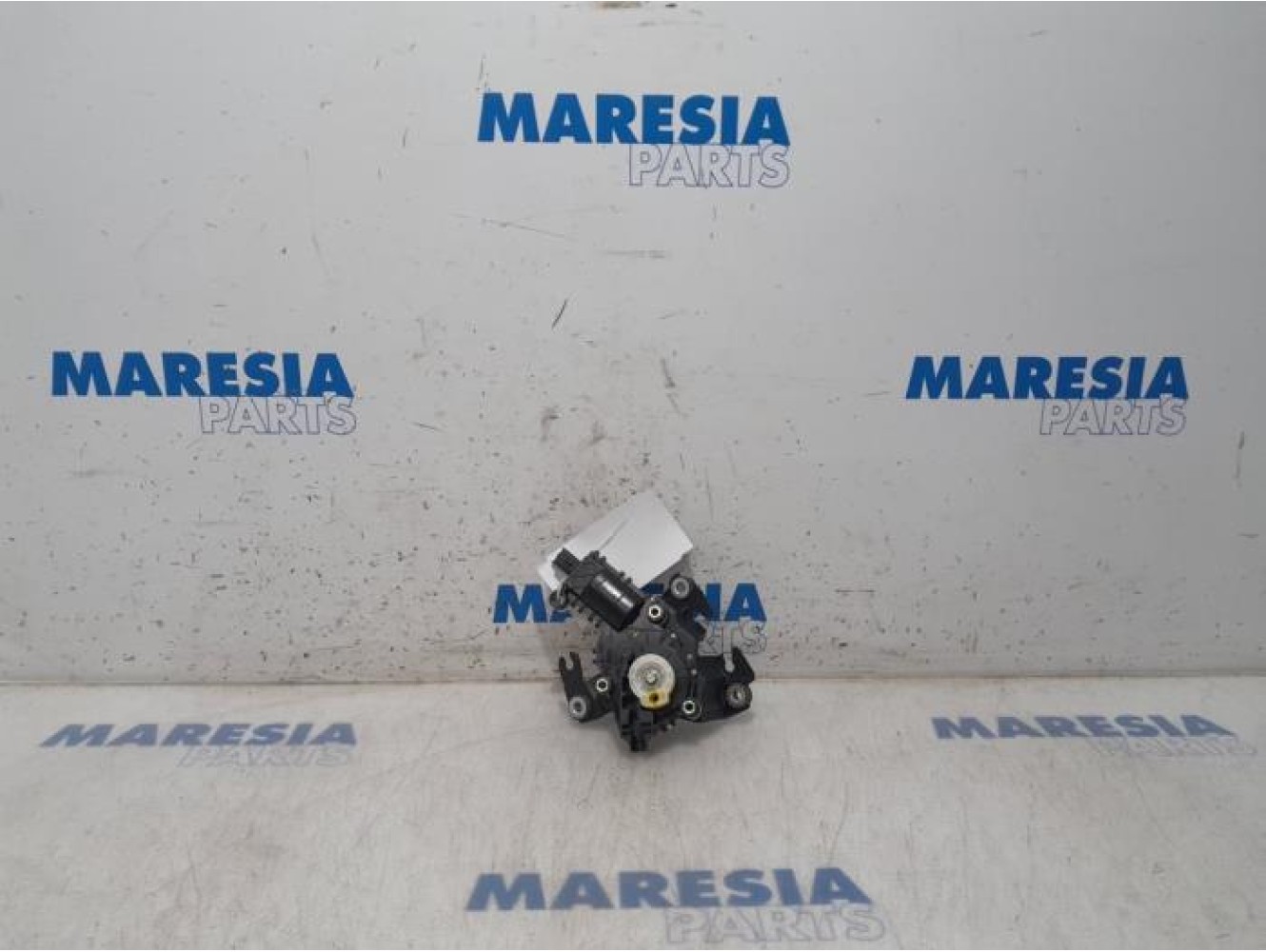 Peugeot - 508 - Tailgate lock mechanism