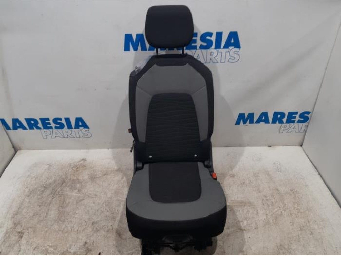 Citroen - C4 Grand Picasso - Rear seat