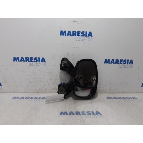 Renault - Trafic - Wing mirror, right