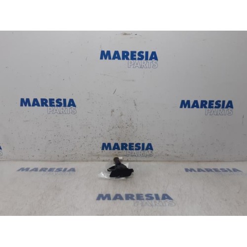 Peugeot - 4007 - Headlight washer