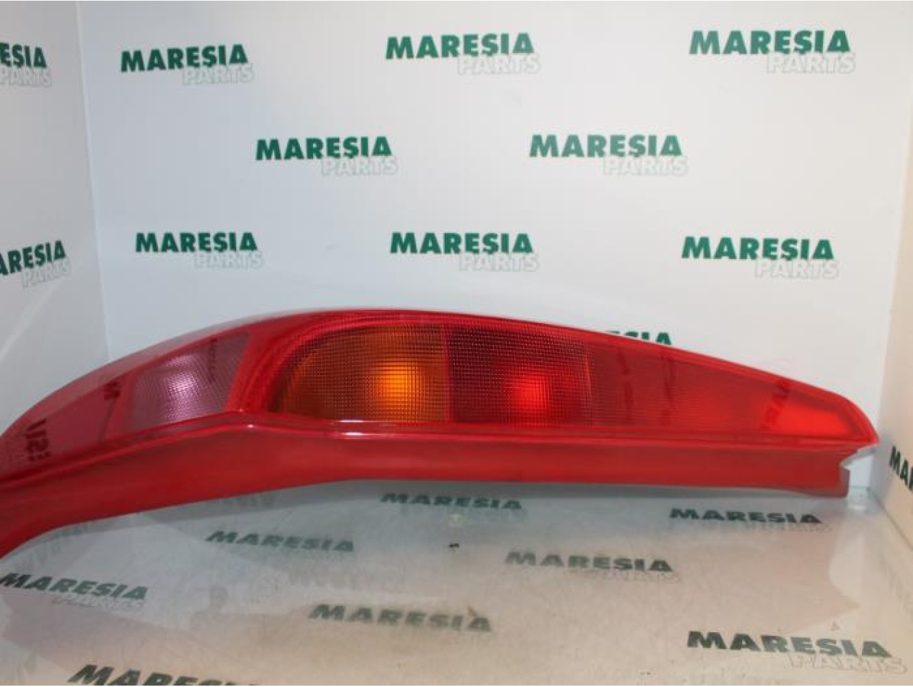 Fiat - Punto - Achterlicht links
