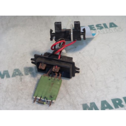Renault - Megane - Heater resistor