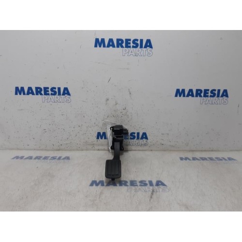 Citroen - C4 Grand Picasso - Gaspedalposition Sensor