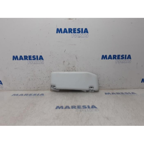 Peugeot - 208 - Sun visor