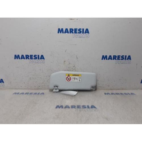 Peugeot - 208 - Sun visor