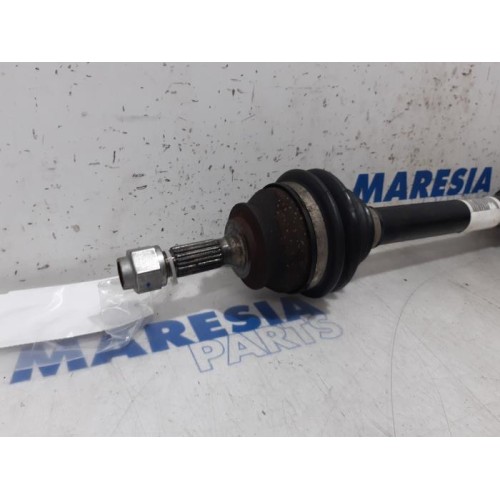 Citroen - C4 Cactus - Front drive shaft, left