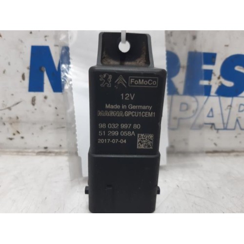 Citroen - C4 Cactus - Glow plug relay