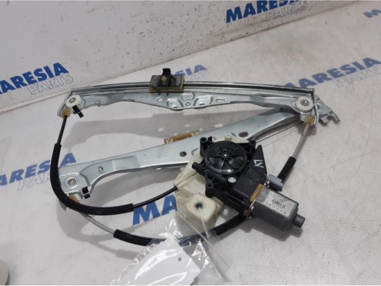 Citroen - C4 Cactus - Window mechanism 4-door, front left