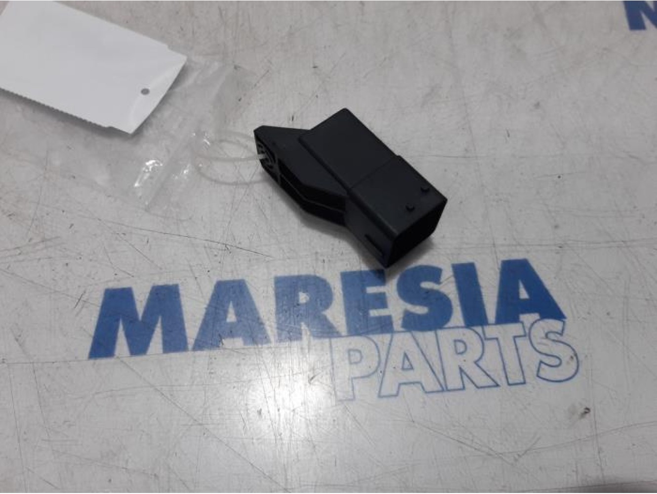 Citroen - C4 Cactus - Glow plug relay