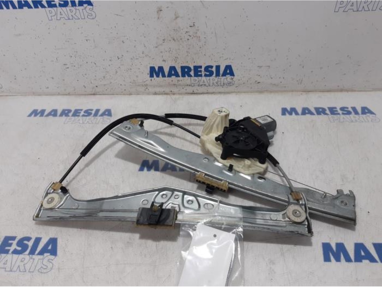 Citroen - C4 Cactus - Window mechanism 4-door, front right