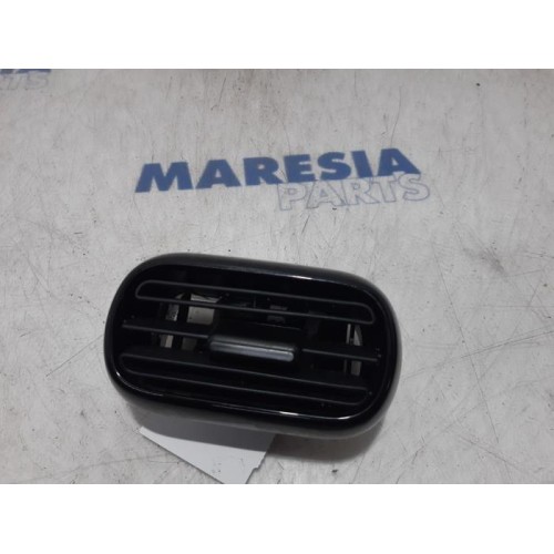 Citroen - C4 Cactus - Dashboard vent