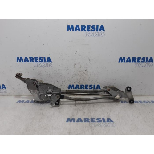 Peugeot - 4007 - Wiper mechanism