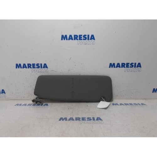 Renault - Trafic - Sun visor