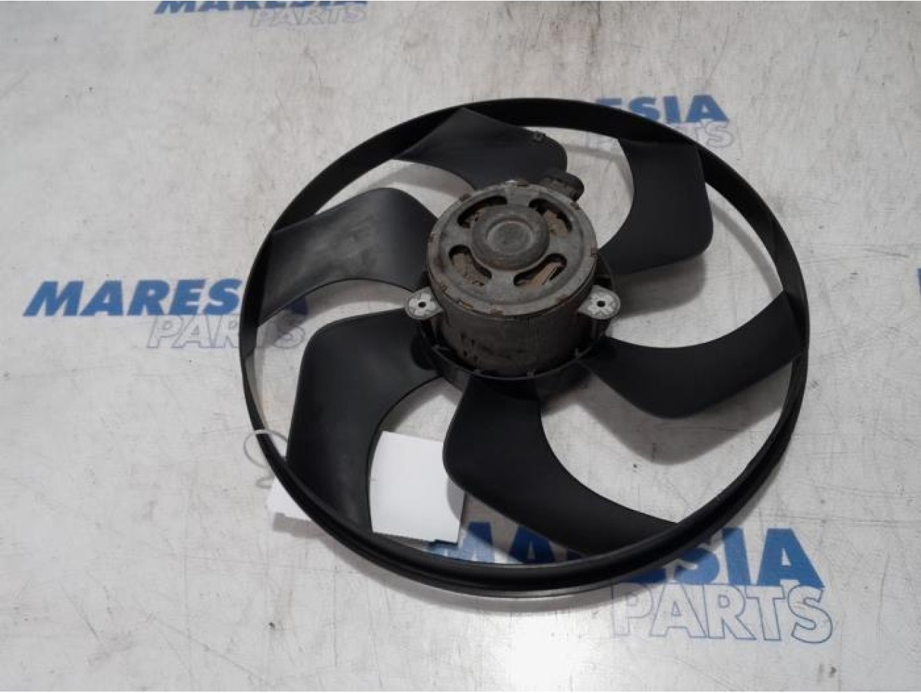 Renault - Trafic - Fan motor