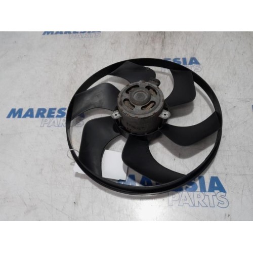 Renault - Trafic - Fan motor