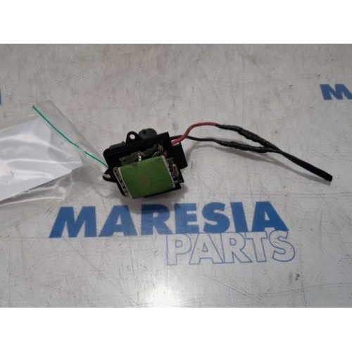 Renault - Trafic - Heater resistor