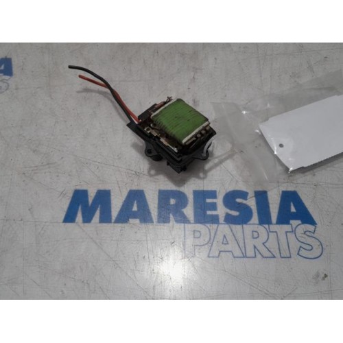 Renault - Trafic - Heater resistor