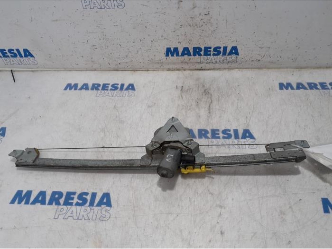 Renault - Trafic - Window mechanism 2-door, front left