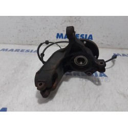 Peugeot - 208 - Knuckle, front right