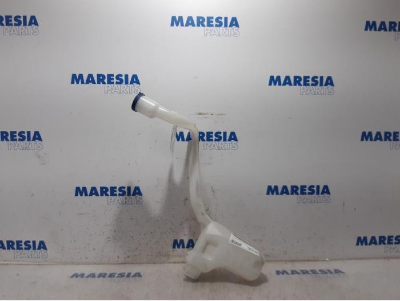 Citroen - C4 Cactus - Front windscreen washer reservoir