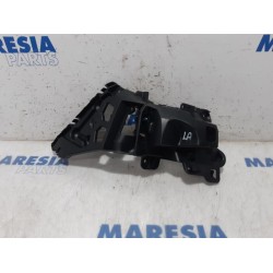 Renault - Clio - Rear bumper frame