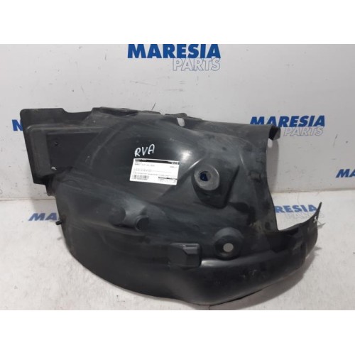 Renault - Clio - Wheel arch liner