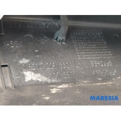 Renault - Trafic - Taillight, right