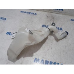 Lancia - Delta - Front windscreen washer reservoir