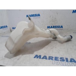 Lancia - Delta - Front windscreen washer reservoir