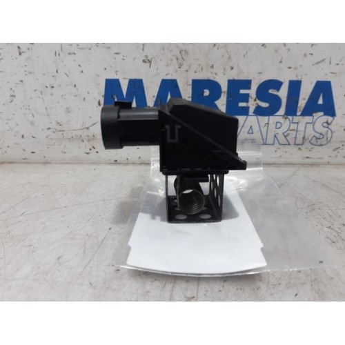 Citroen - C4 Grand Picasso - Cooling fan resistor