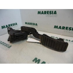 Renault - Laguna - Throttle pedal position sensor