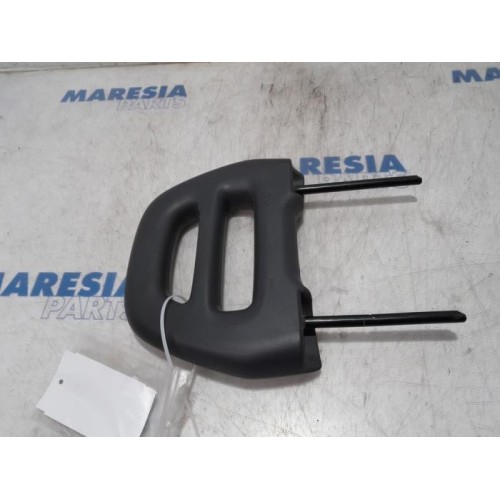 Citroen - Jumper - Headrest