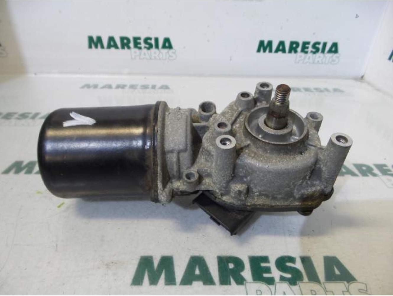 Renault - Laguna - Front wiper motor