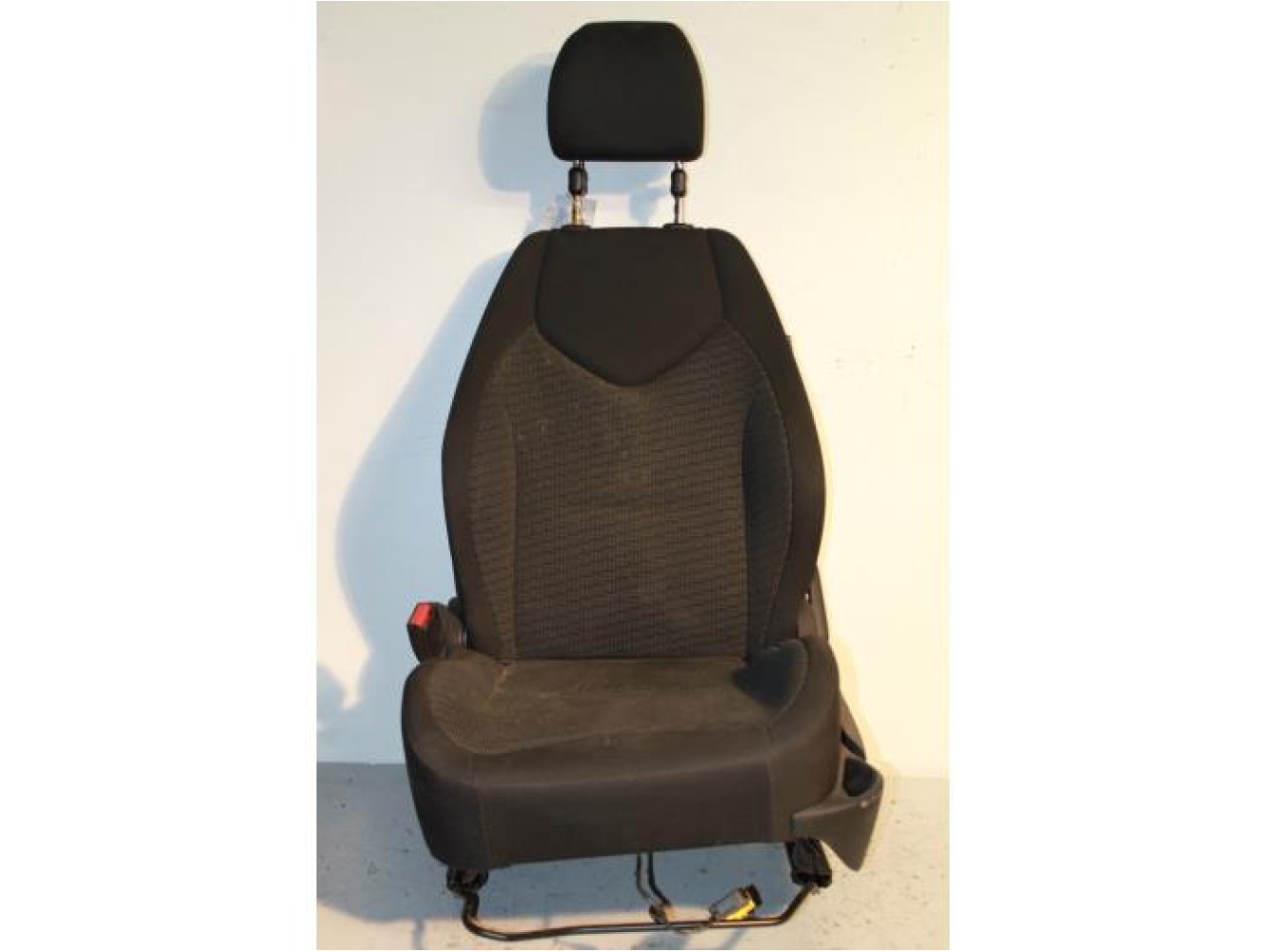 Peugeot - 308 - Sitz links