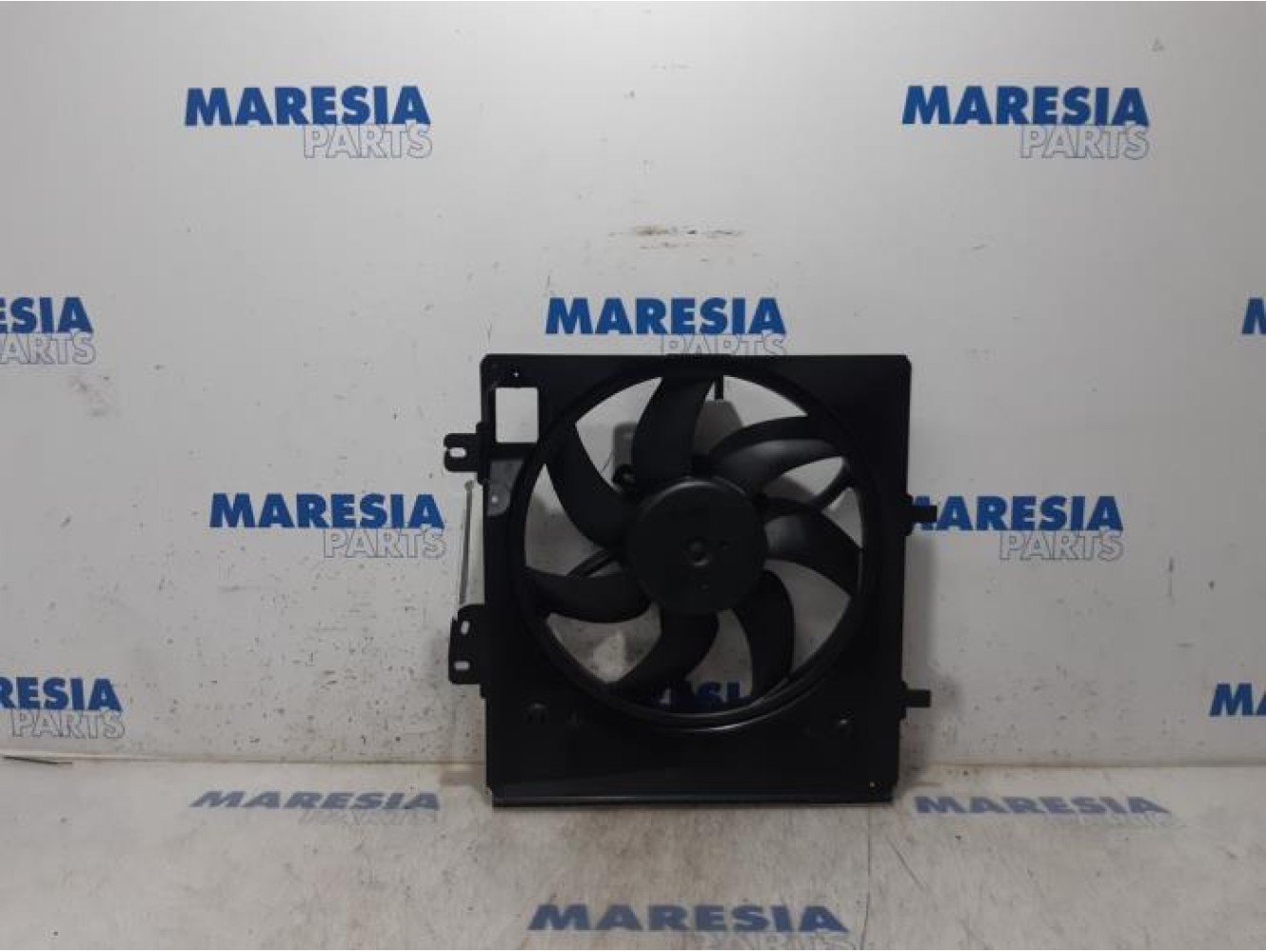 Peugeot - 208 - Fan motor