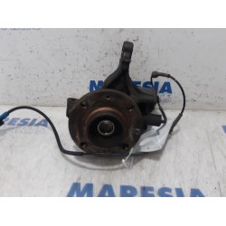Peugeot - 208 - Knuckle, front right