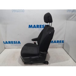Peugeot - 5008 - Sitz links